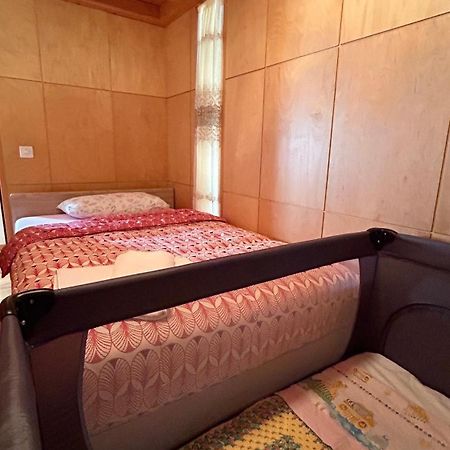 A Hilarious Hideaway In Roveredo Apartment Ngoại thất bức ảnh