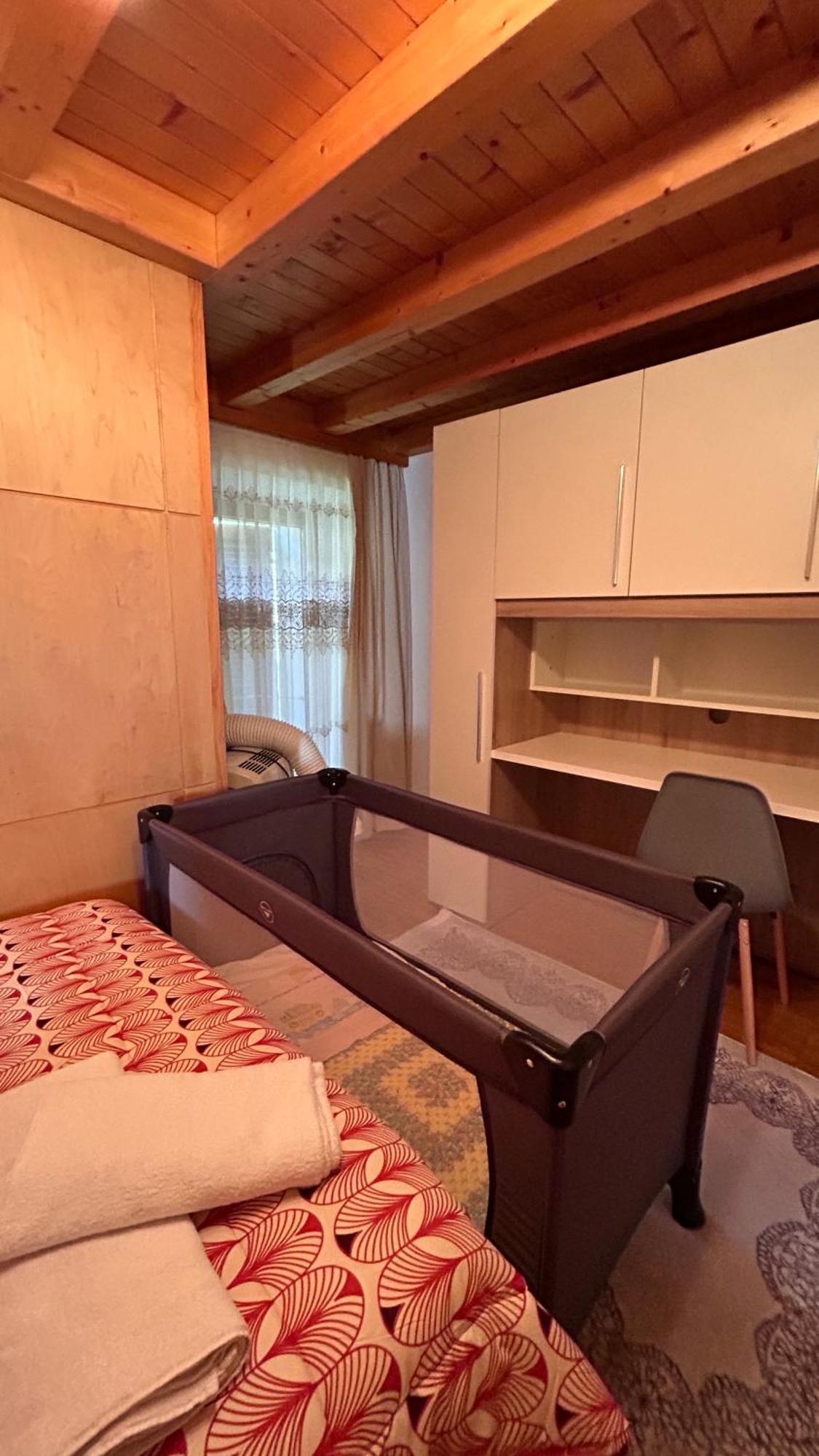 A Hilarious Hideaway In Roveredo Apartment Ngoại thất bức ảnh
